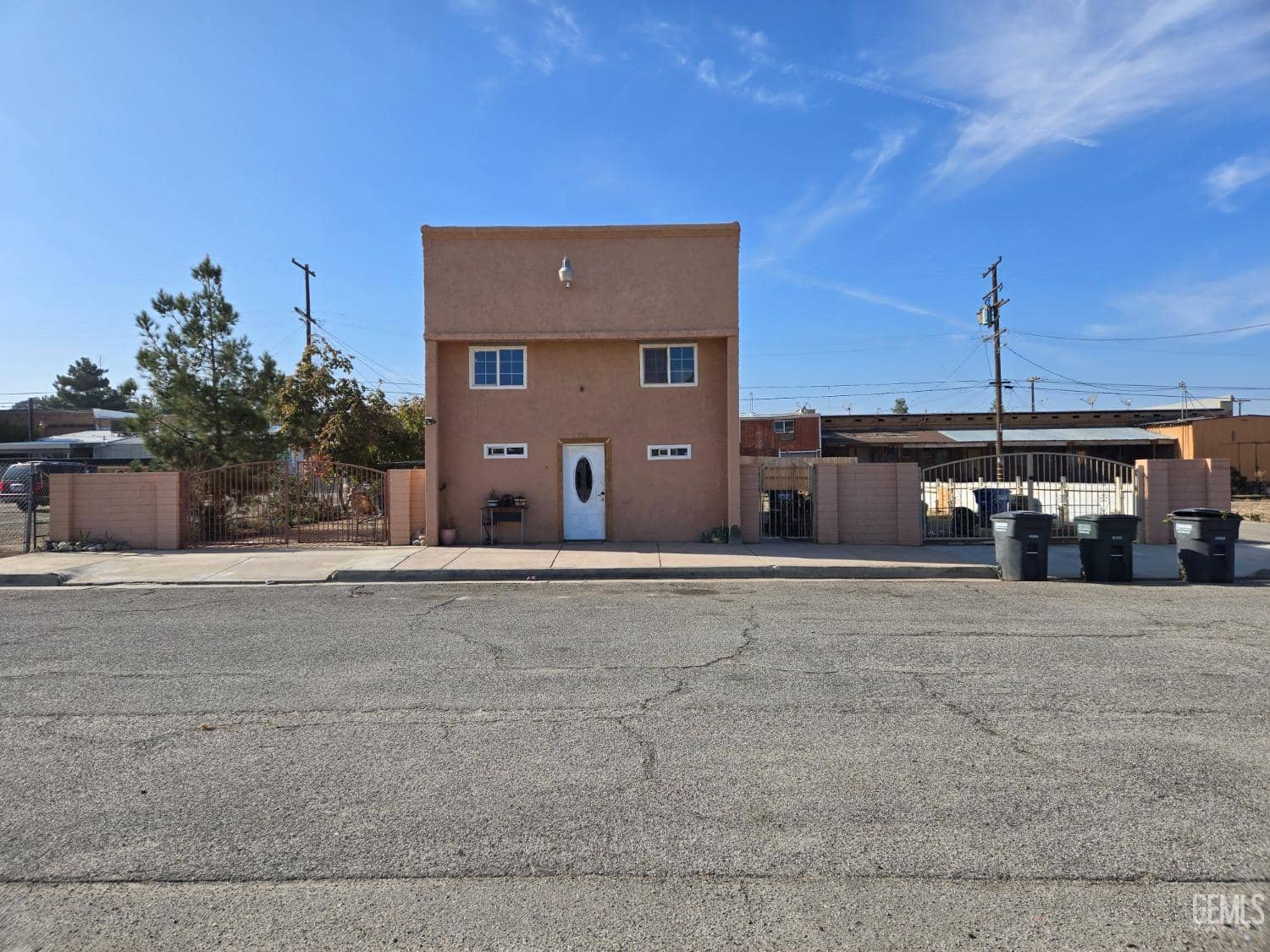 333 Kern Street — photo 2