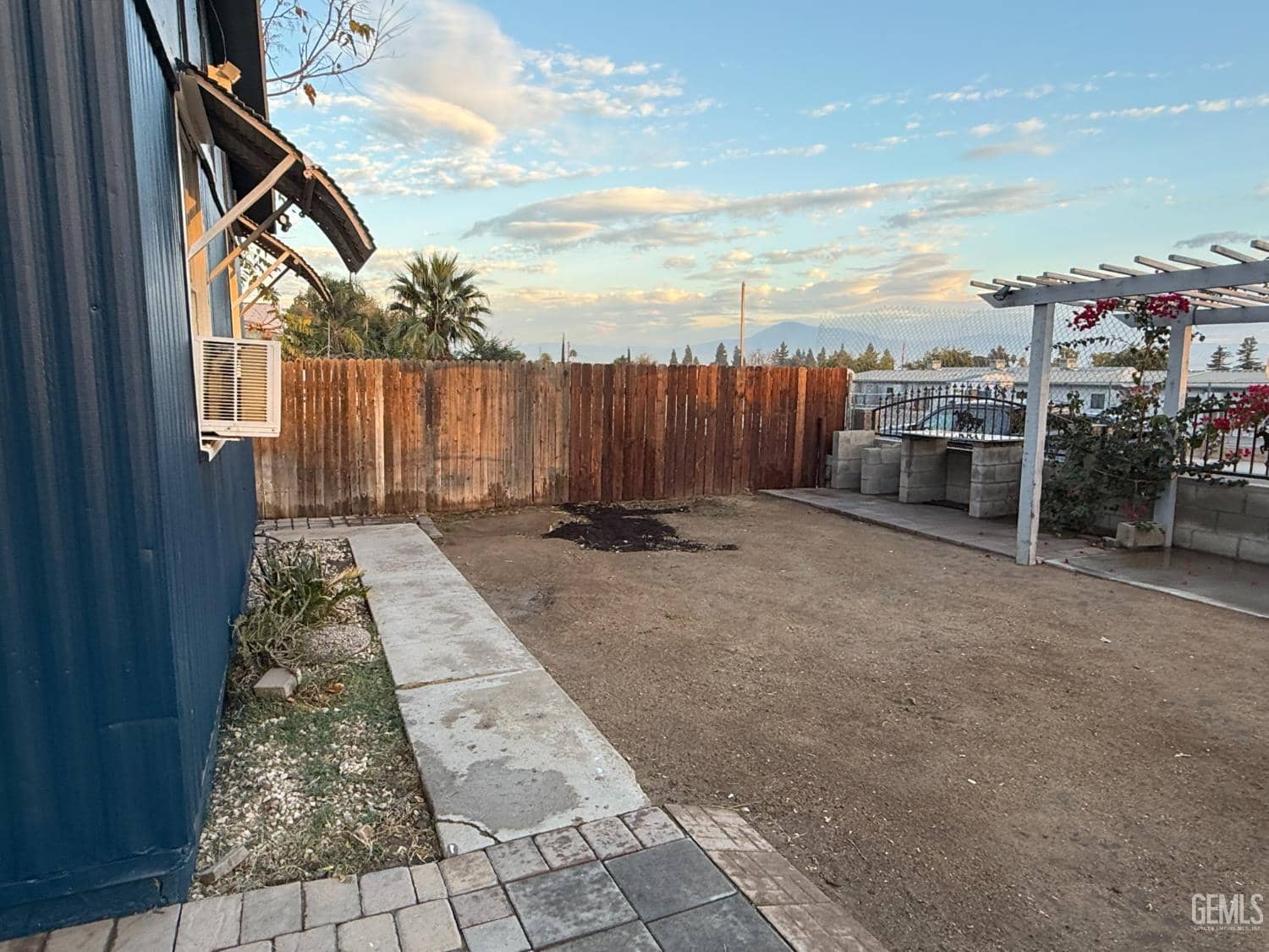 800 Shalimar Drive — photo 4