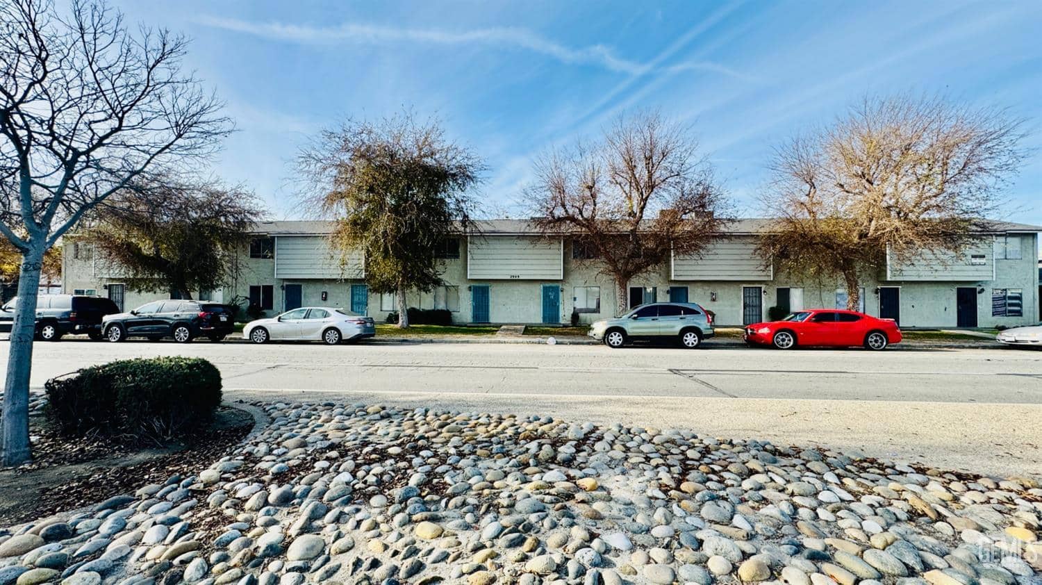 2909 S Chester Avenue — photo 4