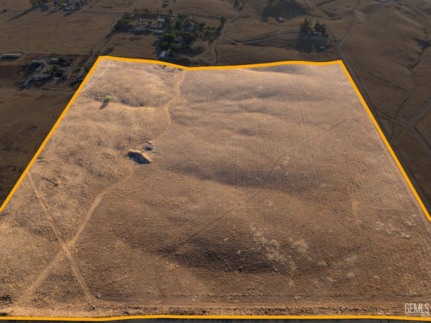7000 Valley Lane — photo 2