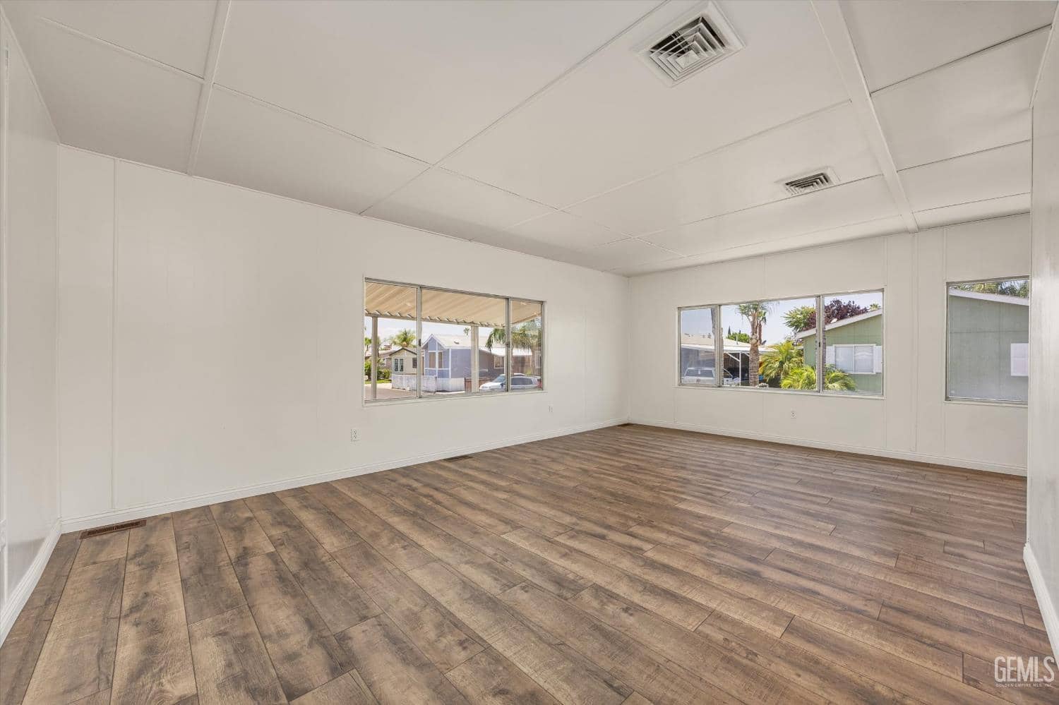 6601 Eucalyptus Drive — photo 5