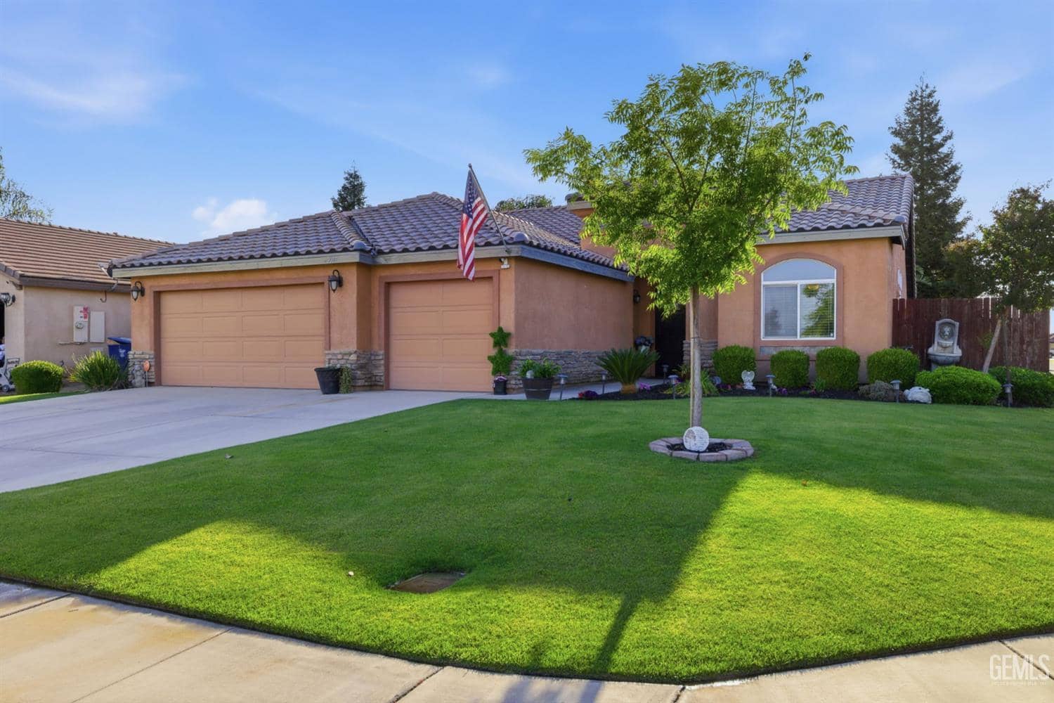 7101 Pine Flat Drive — photo 3
