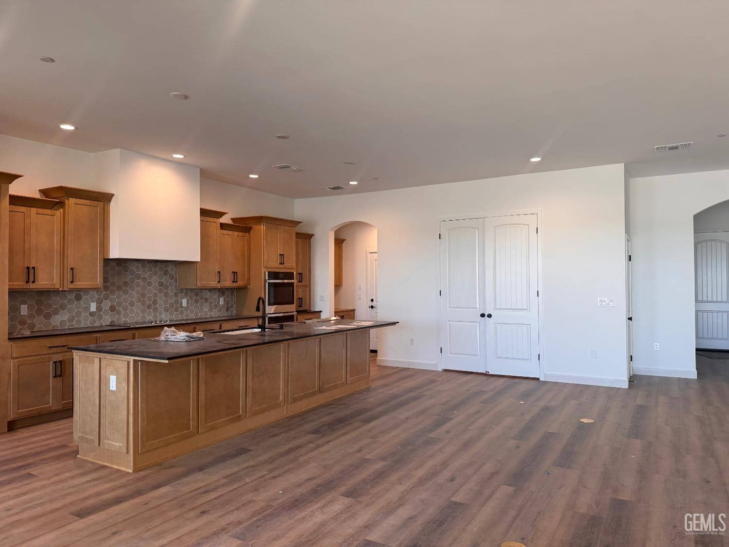 7121 Gladeview Lane — photo 3
