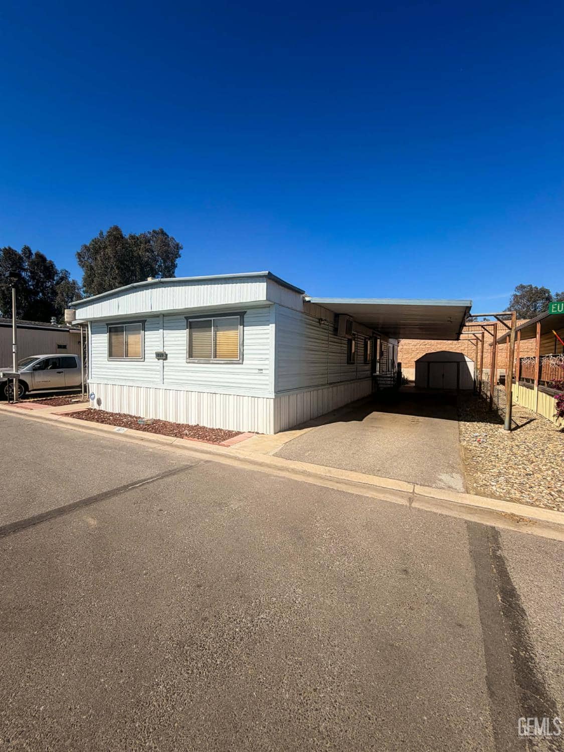 4401 Hughes Lane — photo 3
