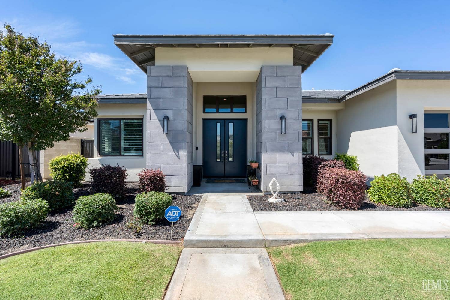 12312 Ashlyn Drive — photo 2