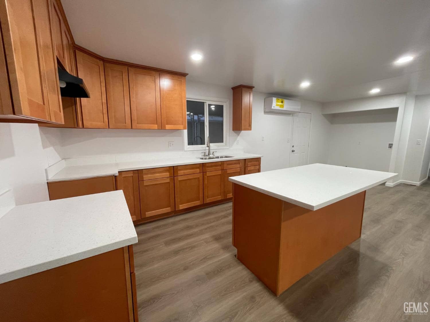 16 Torrey Pine Lane — photo 2