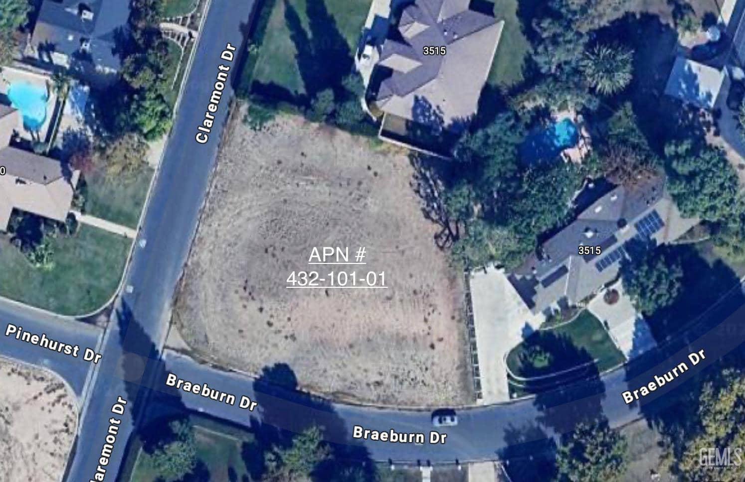 Claremont Dr — photo 2