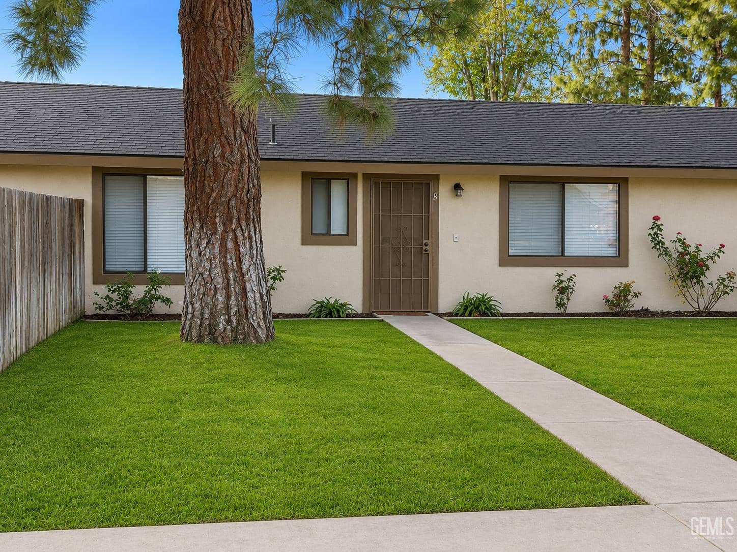 701 Deseret Way — photo 2