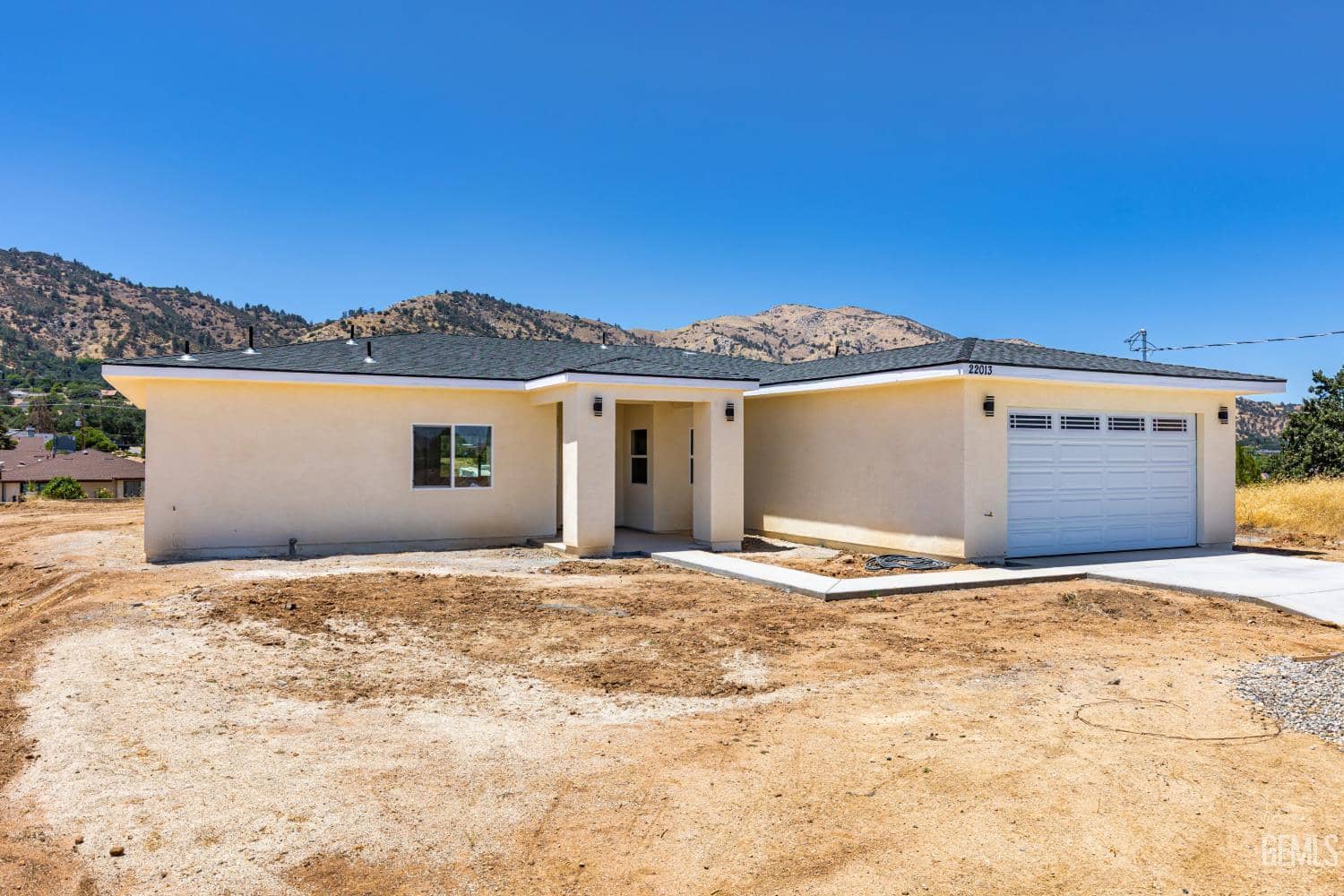 22013 McCarthy Drive — photo 2