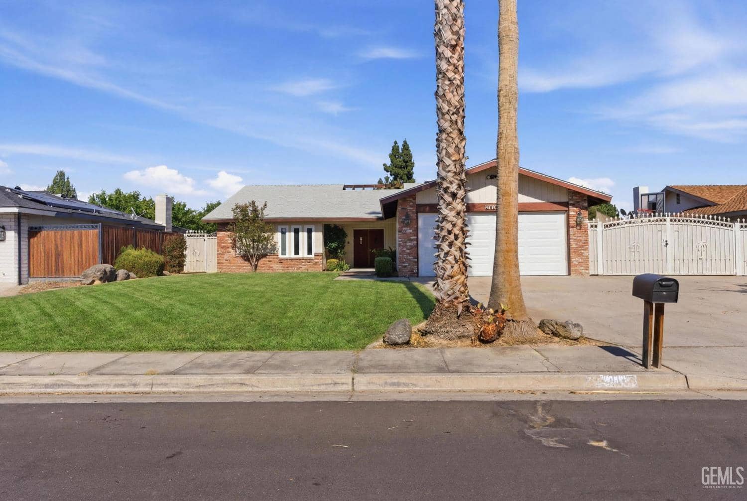 2418 Pinon Springs — photo 3