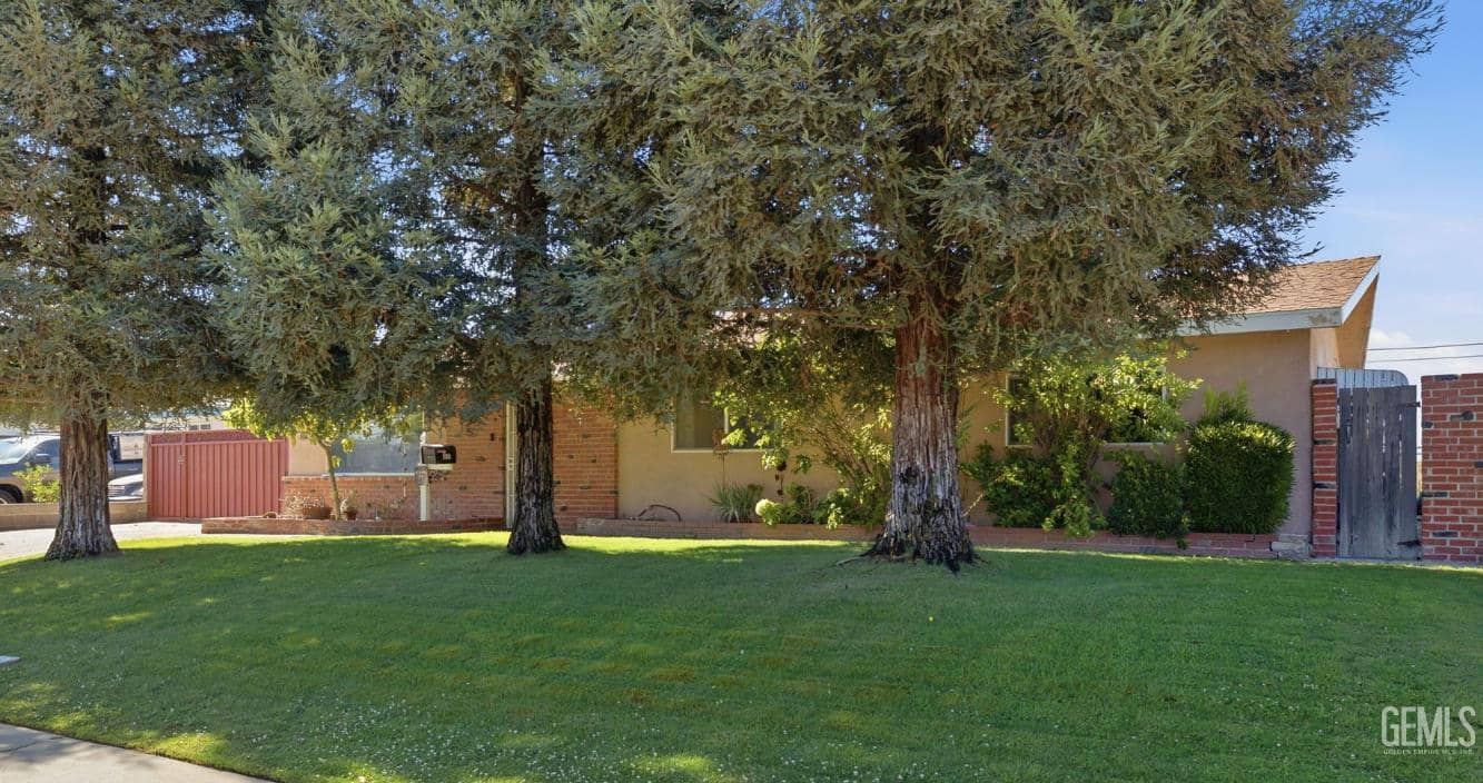 923 Devore Avenue — photo 2