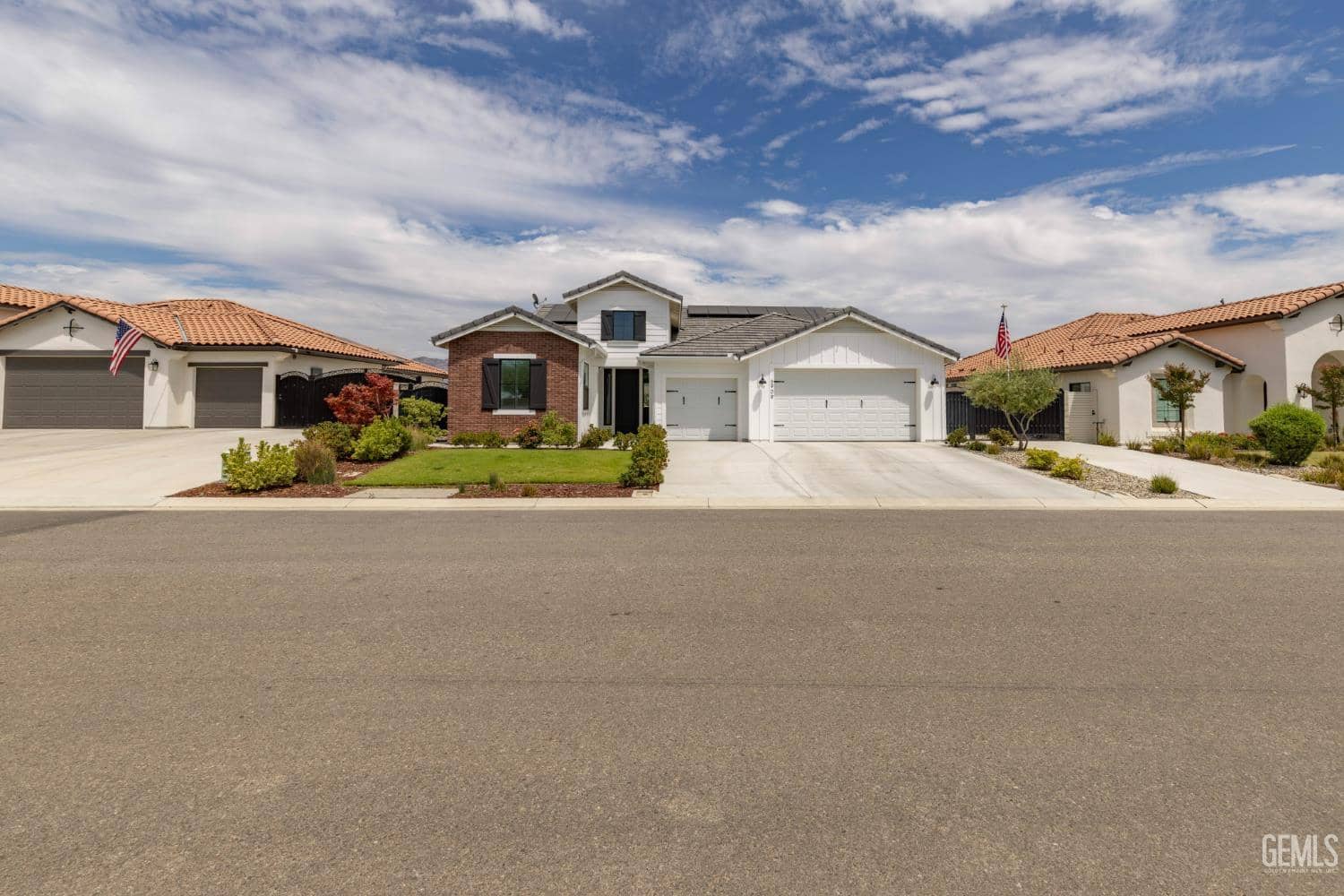 6909 Aquamarine Drive — photo 3