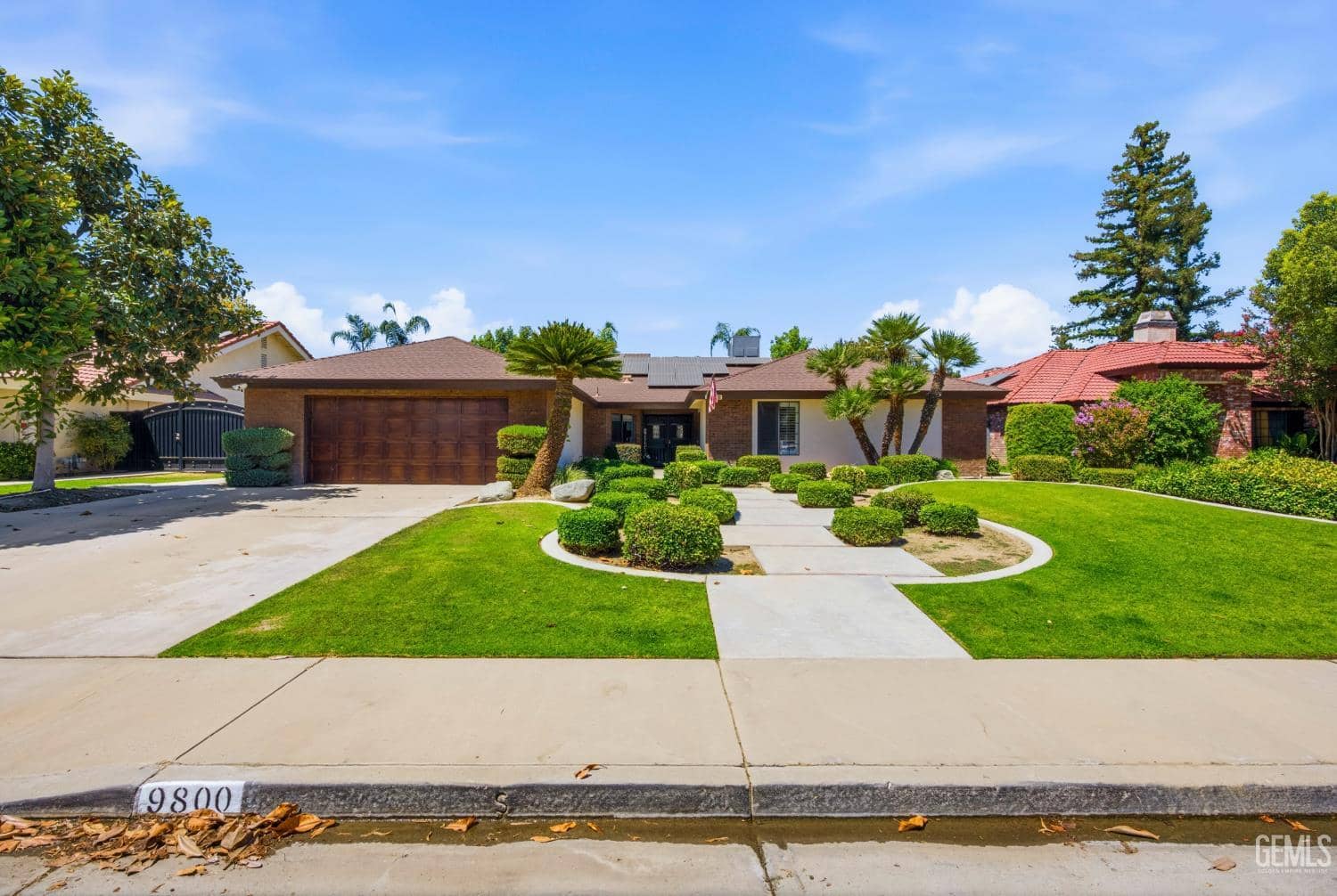 9800 Mesa Oak Drive