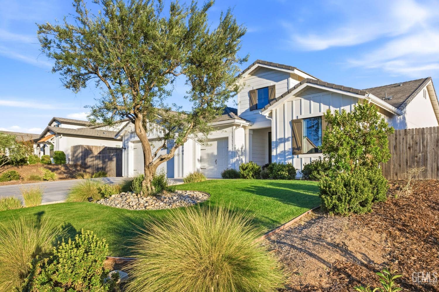12101 Marquise Drive — photo 2