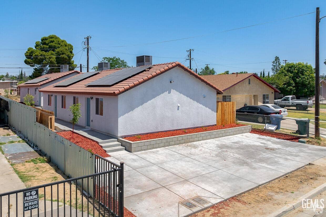 1222 Jeffrey Street