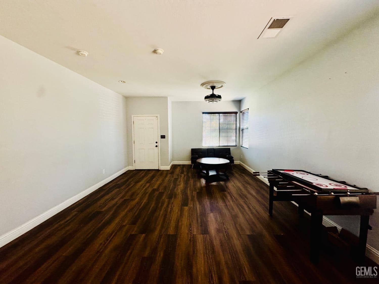 2404 Sosa Drive — photo 5