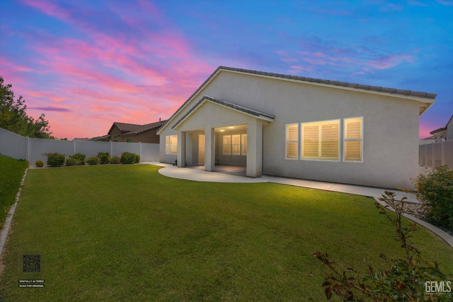 13710 Pixton Avenue — photo 2