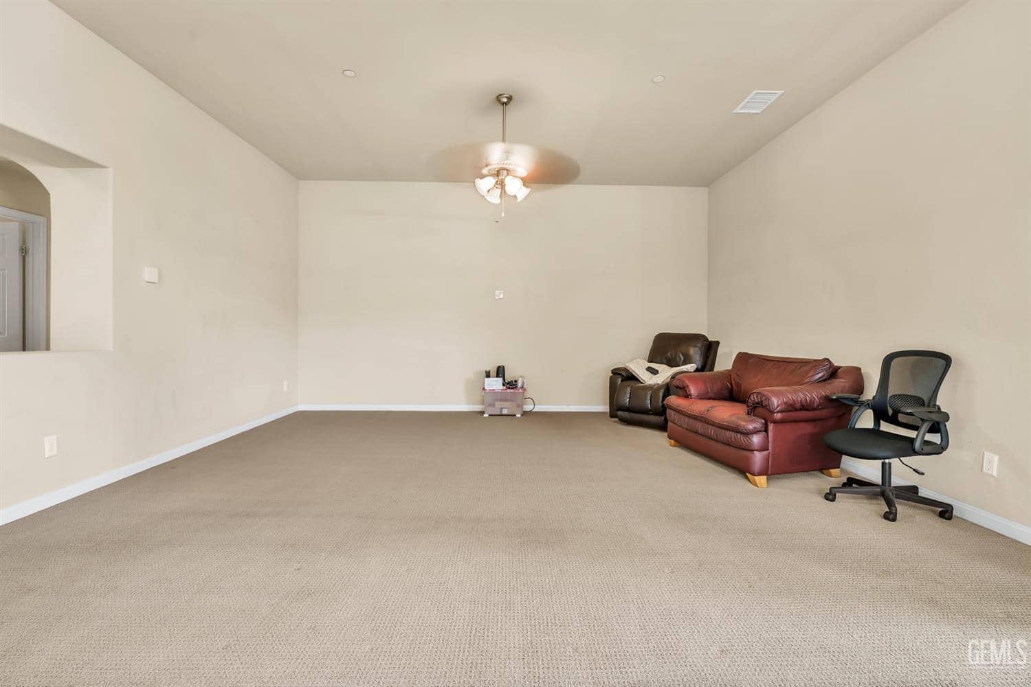 9500 Meadow Falls Drive — photo 6