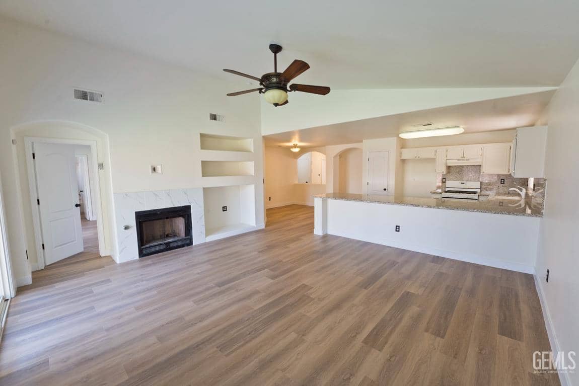 404 Gandola Drive — photo 4