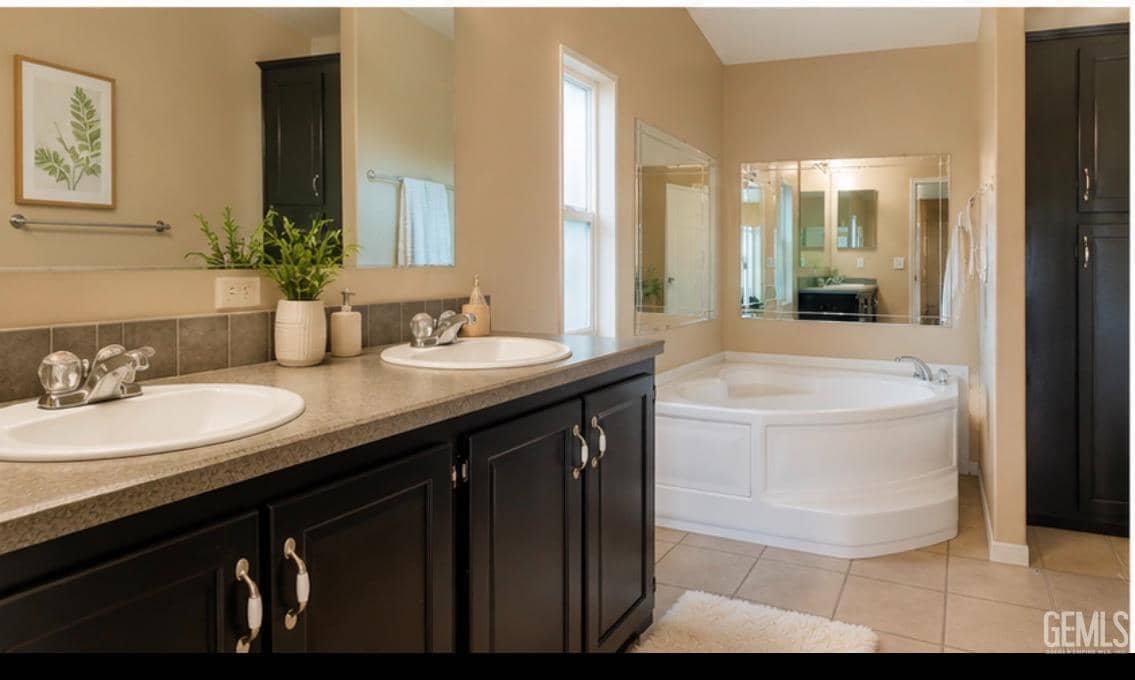 6601 Eucalyptus Drive — photo 3