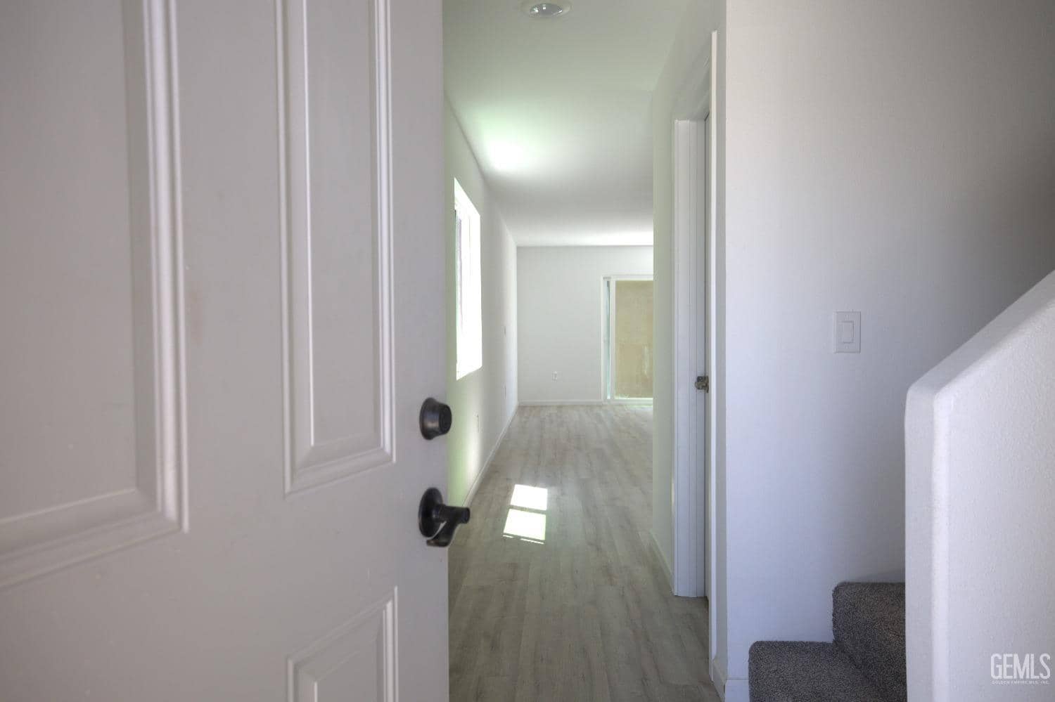 1417 Oregon Street — photo 2