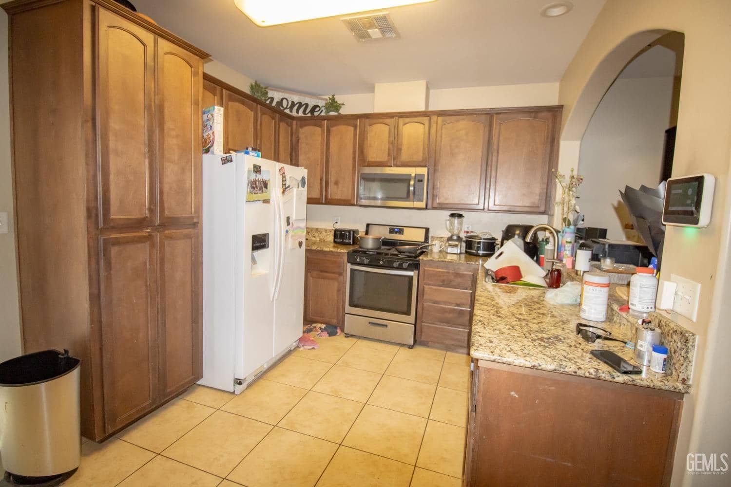 319 Count Fleet Way — photo 4