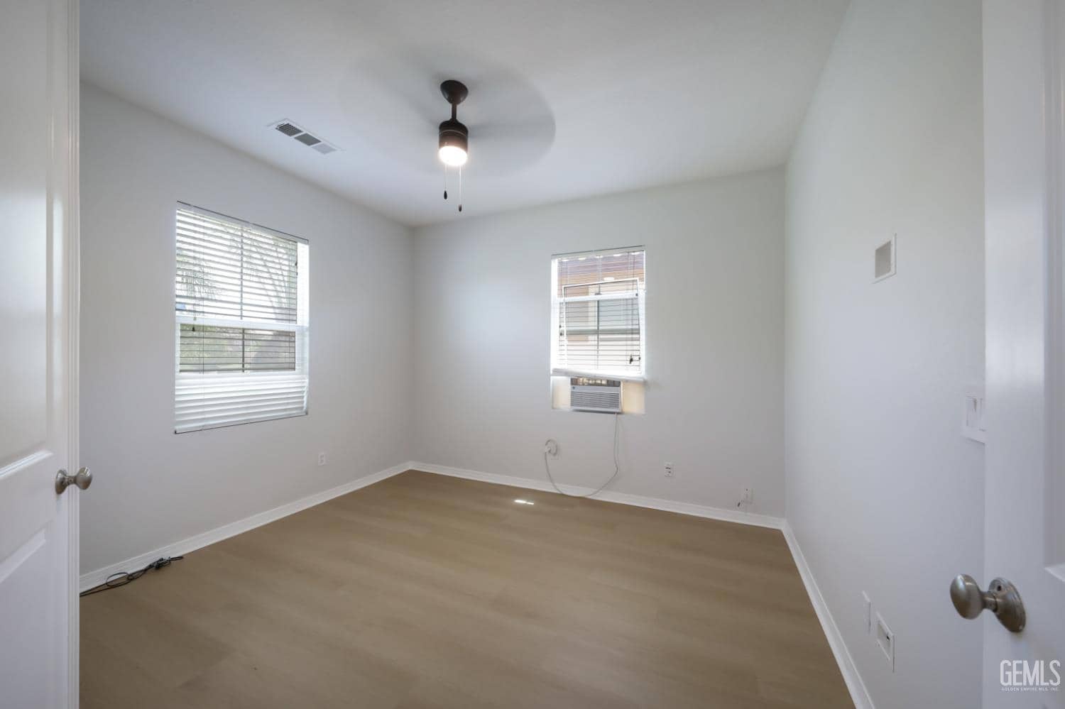 5702 Segovia Way — photo 4