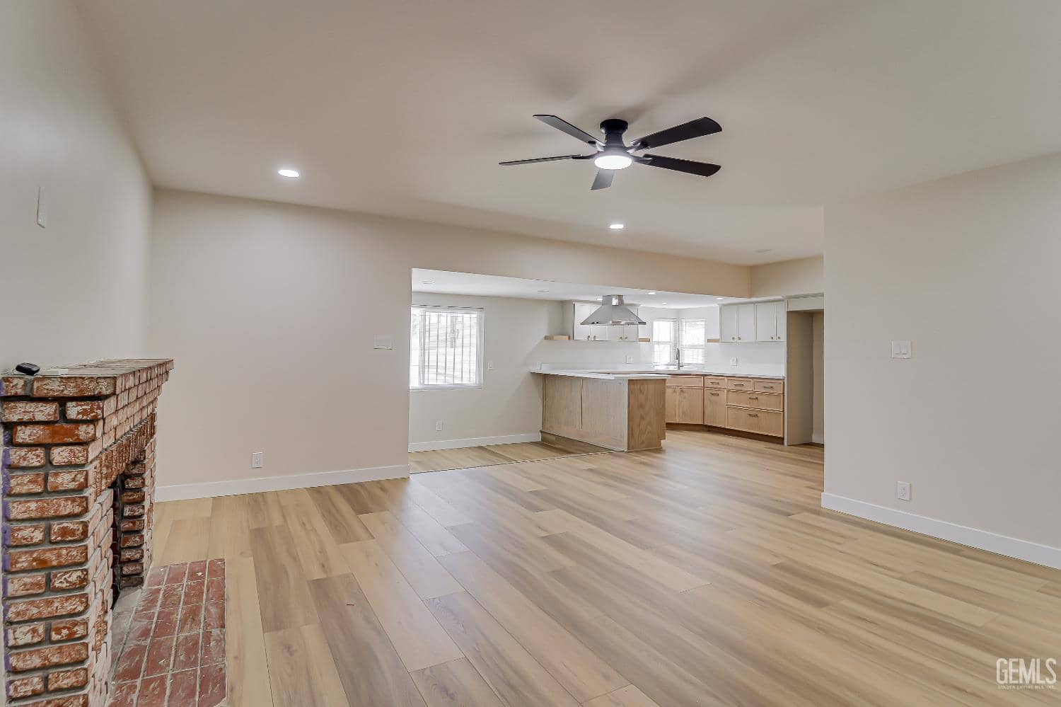 1720 Montgomery Avenue — photo 4