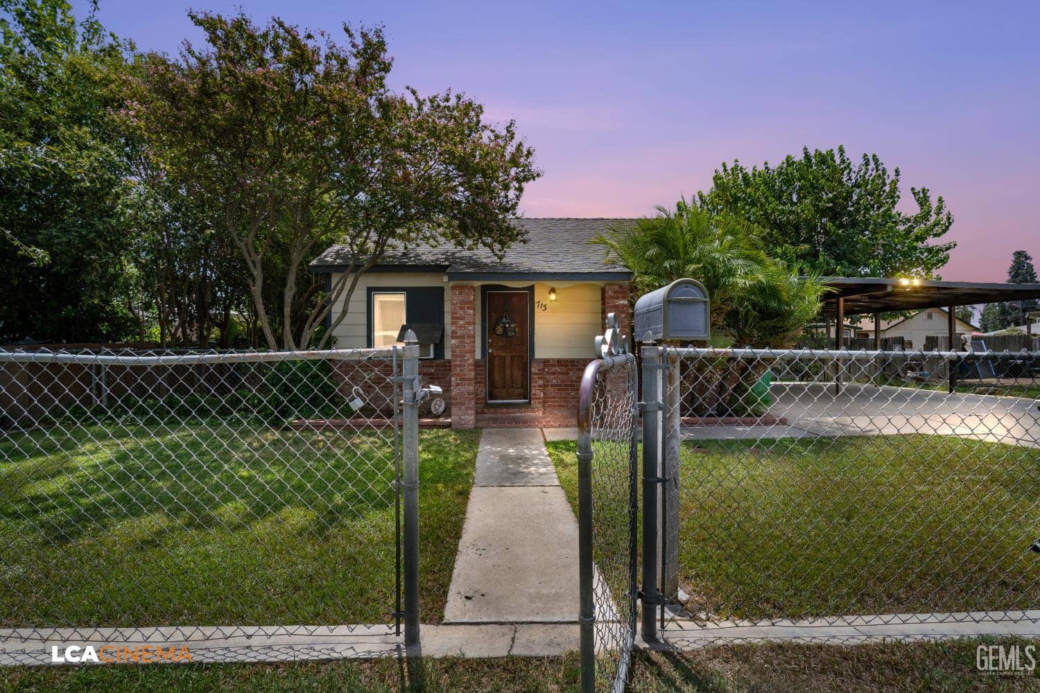 713 El Tejon Avenue