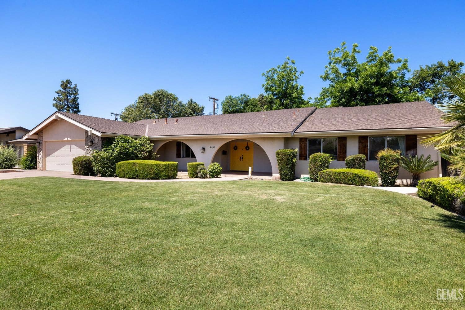 2513 Elm Street