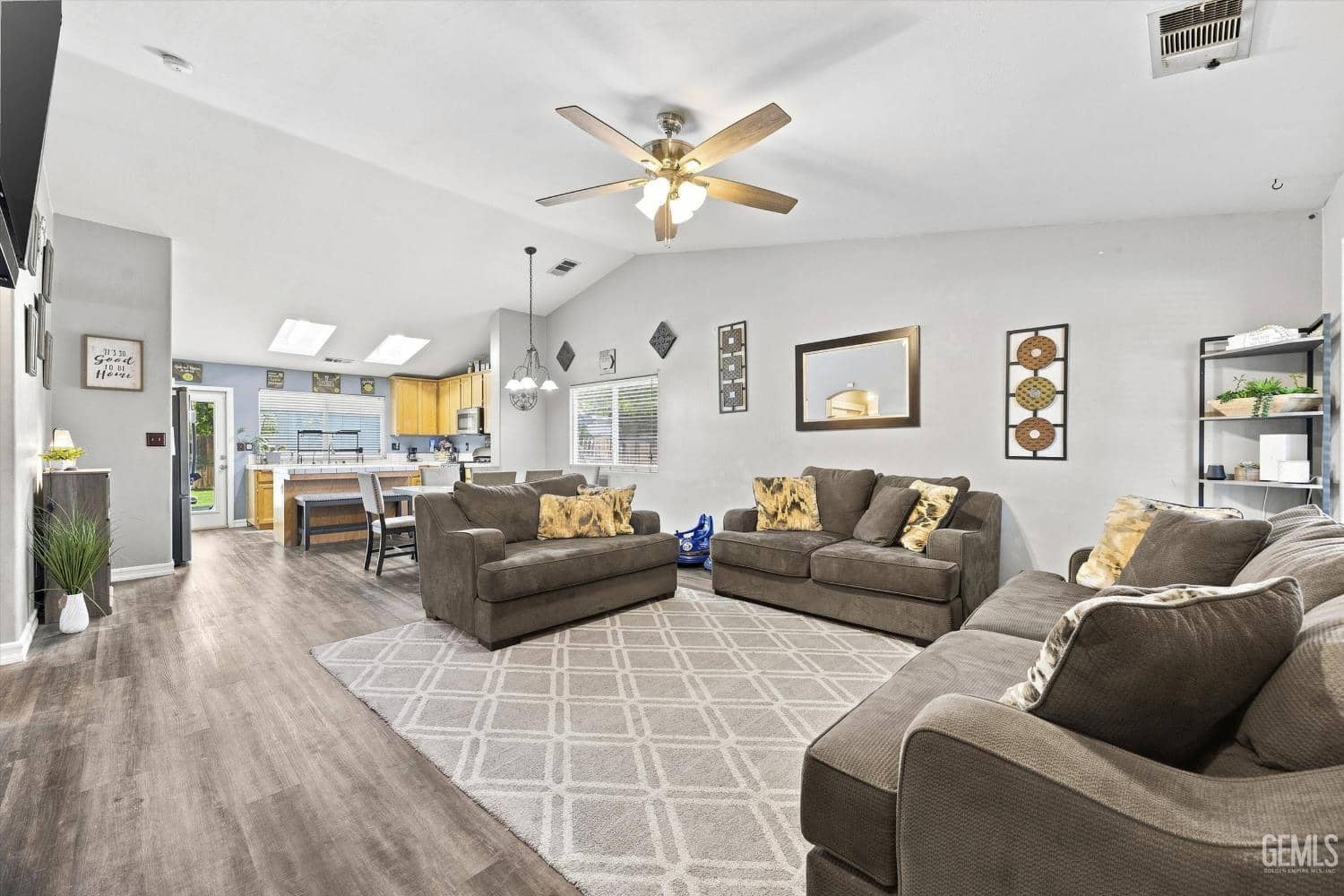 4703 Pikes Peak Lane — photo 5