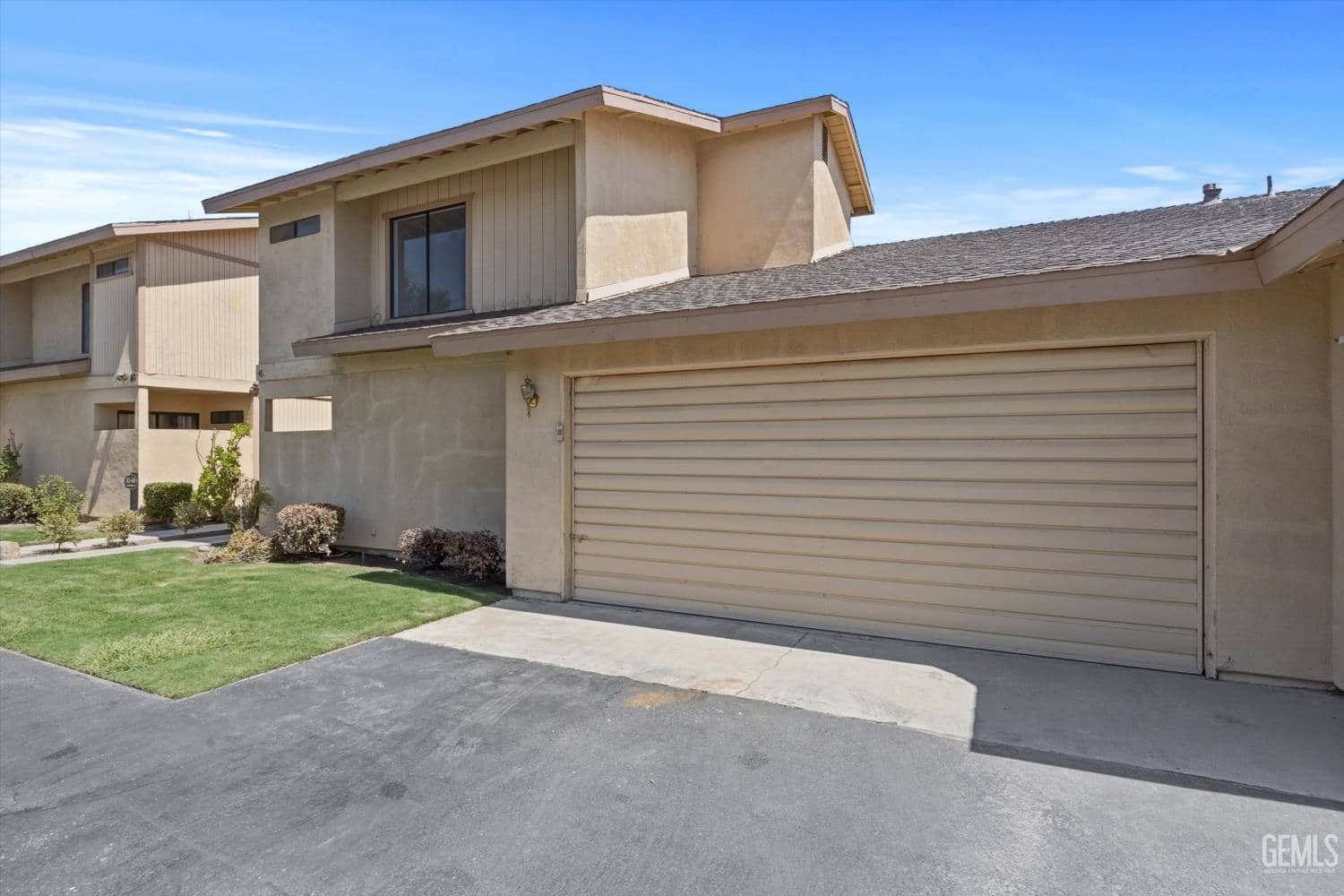 1000 Olive Drive — photo 3