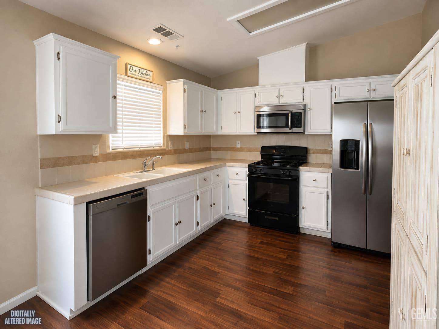 328 W Pilot Avenue — photo 4