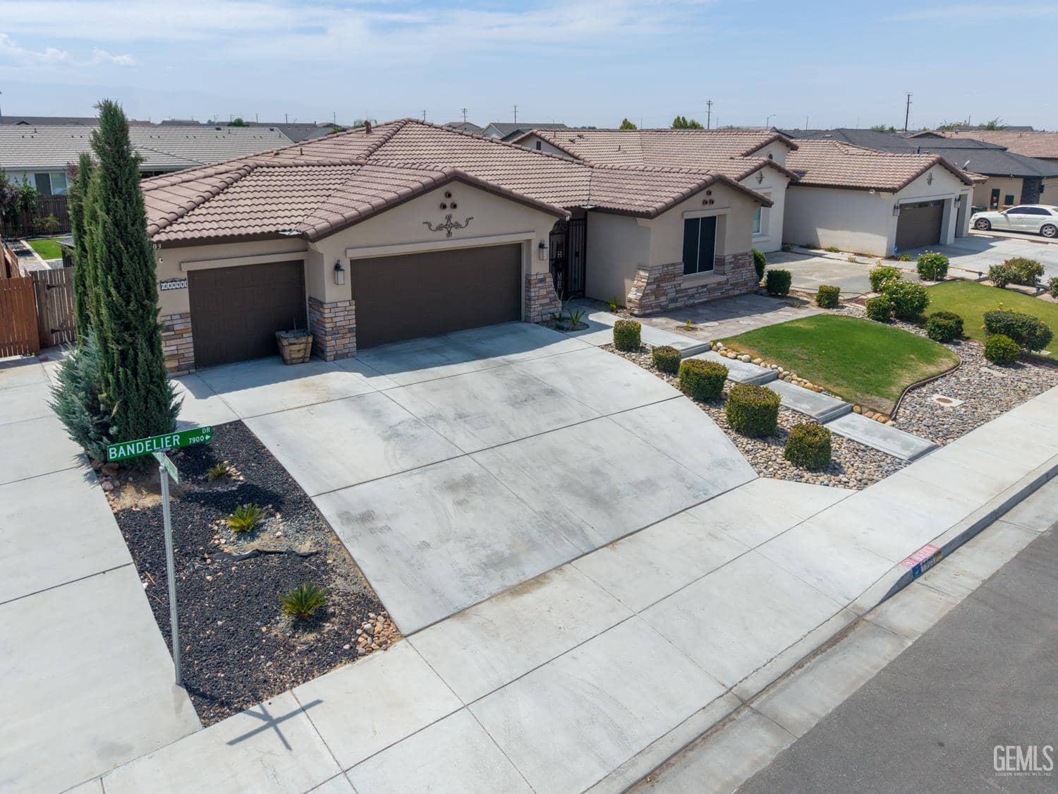 7903 Bandelier Drive — photo 5