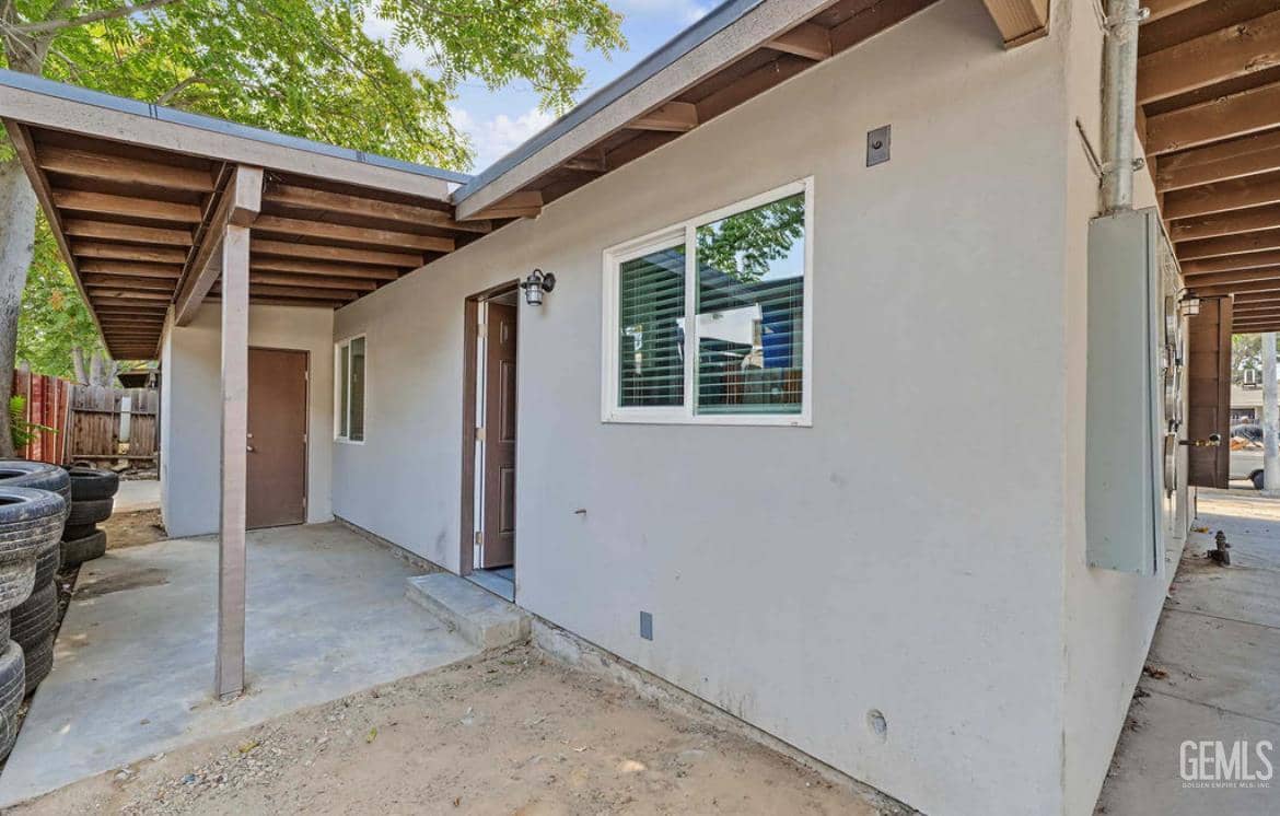 1211 Alta Vista Drive — photo 3