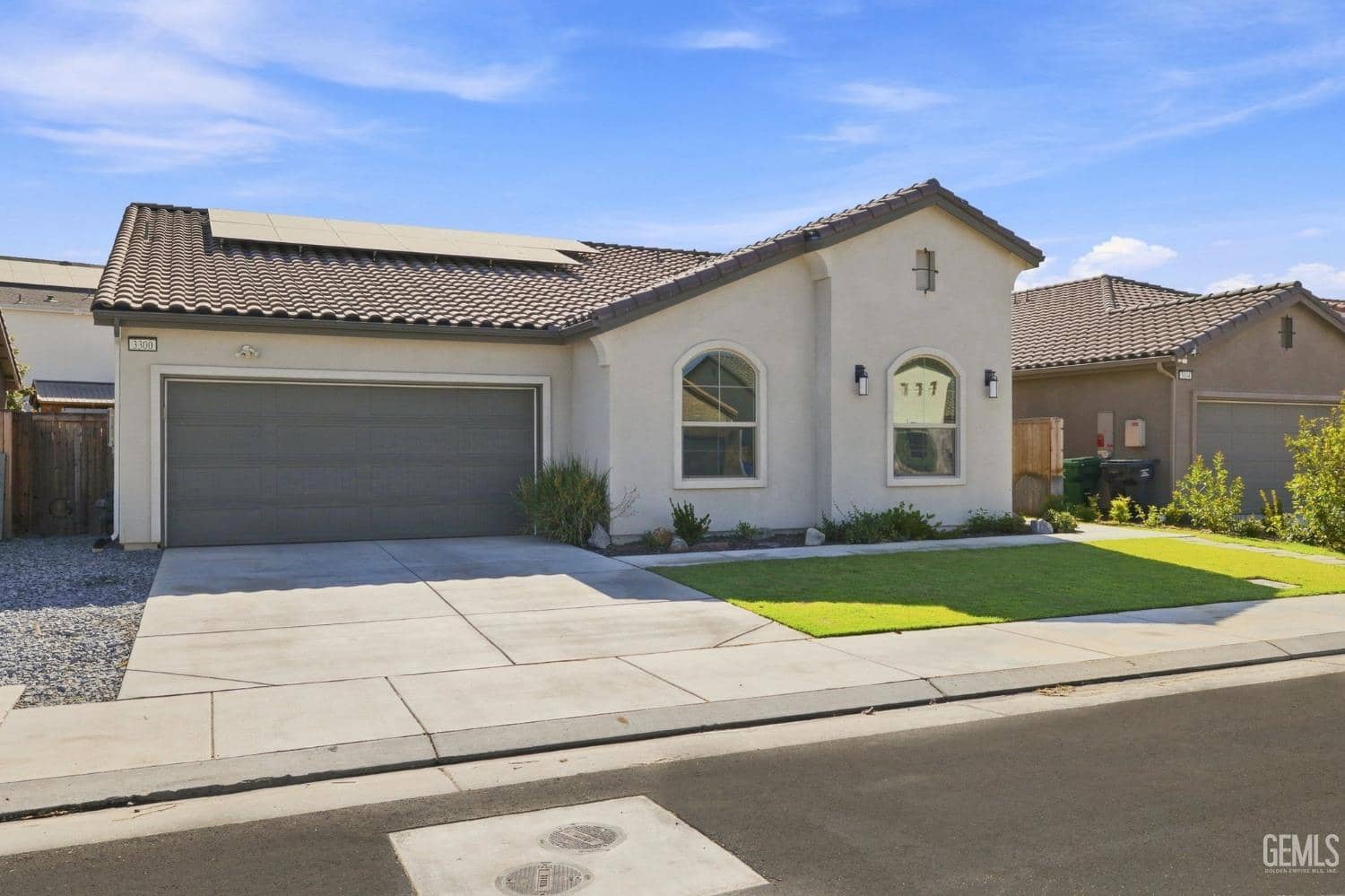 3300 Whispering Brook Lane — photo 4
