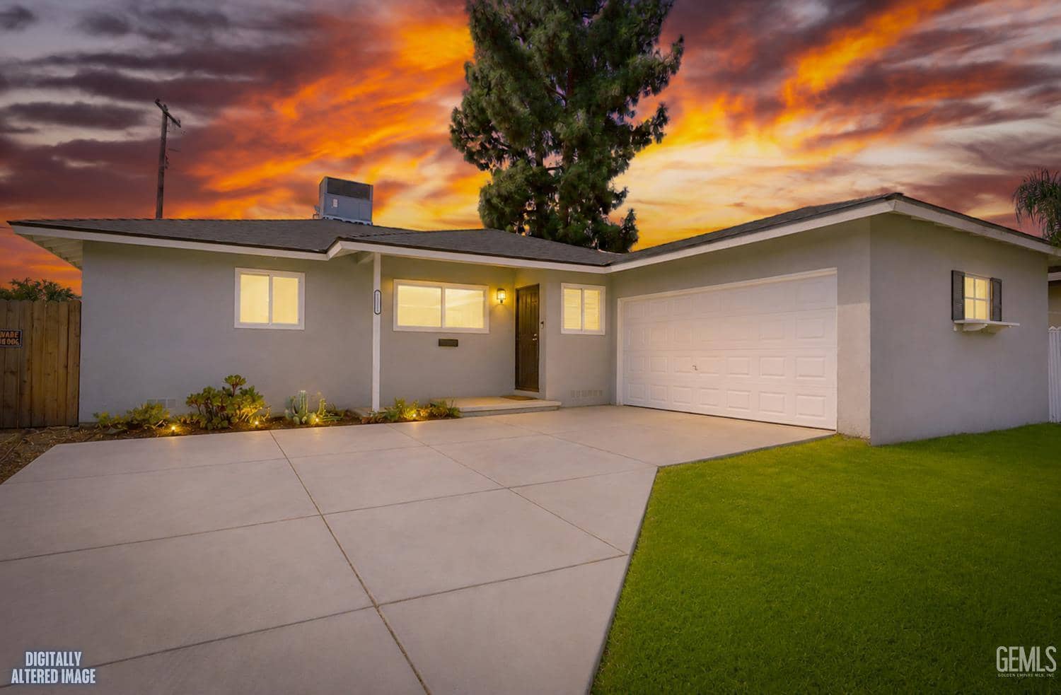 1311 Lindsay Drive