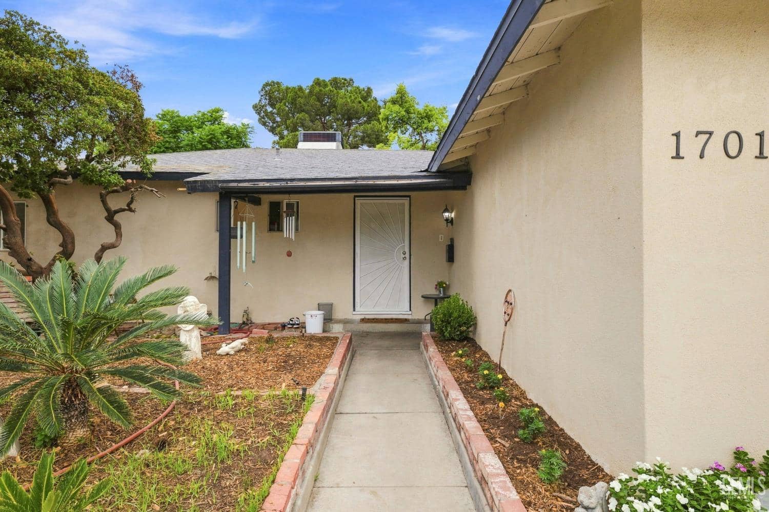 1701 Cromwell Court — photo 5