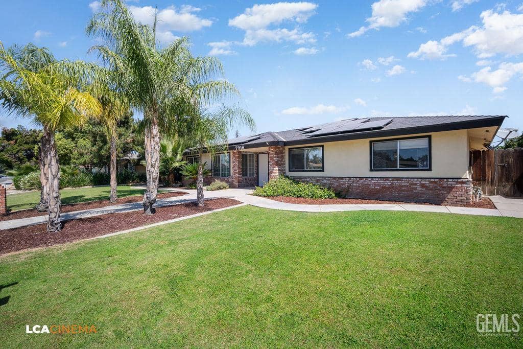 7916 Olive Drive — photo 3
