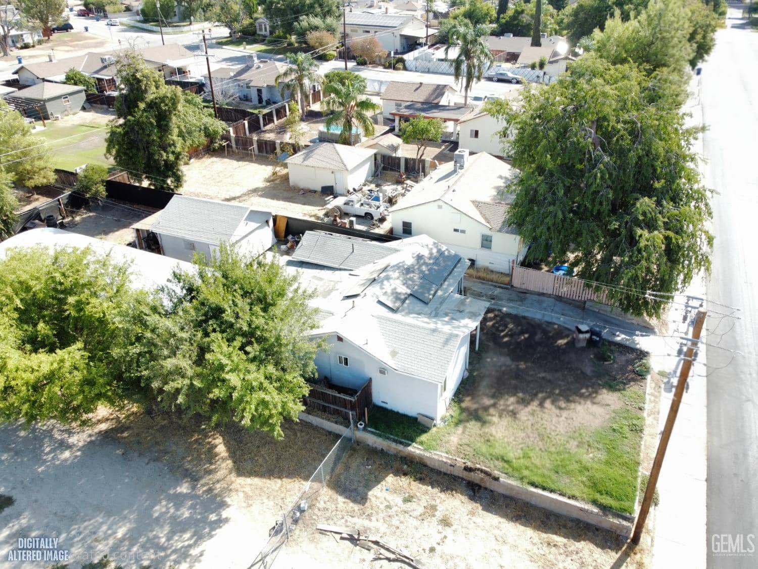 320 Columbus Street — photo 3