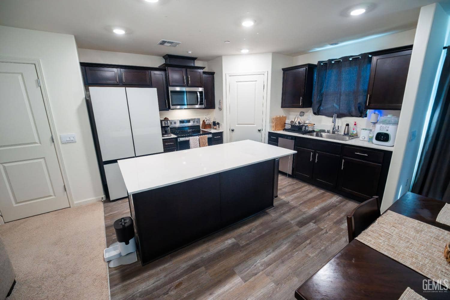 8315 Akero Avenue — photo 6