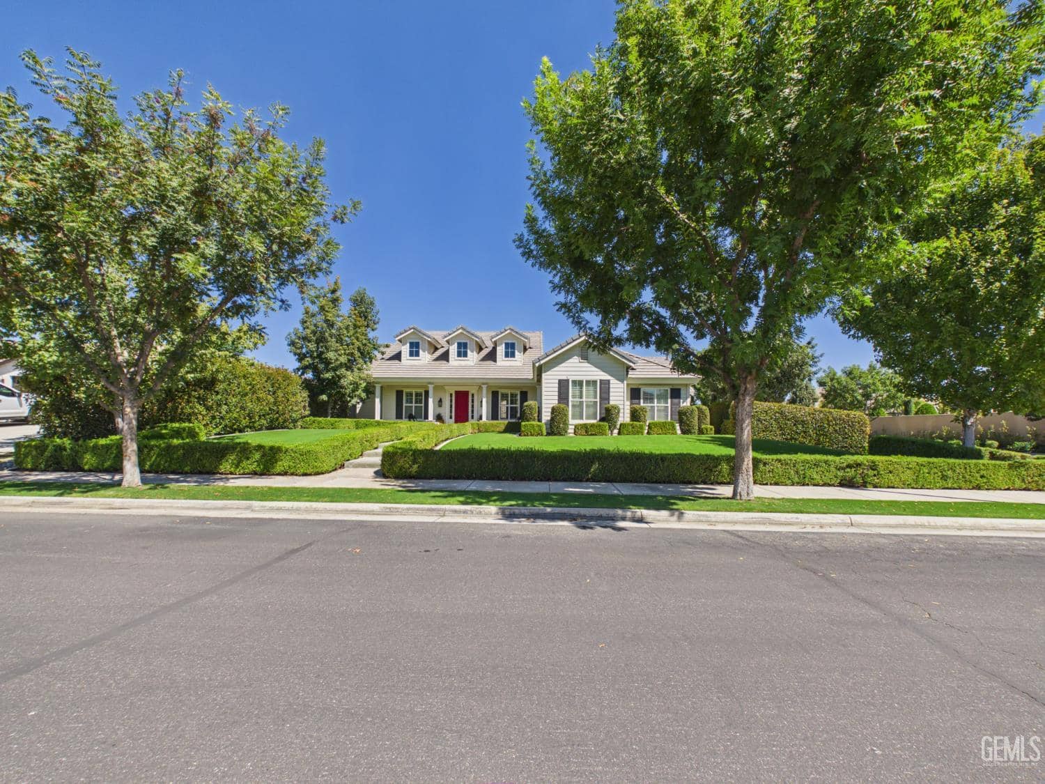 12800 Eversham Drive — photo 2