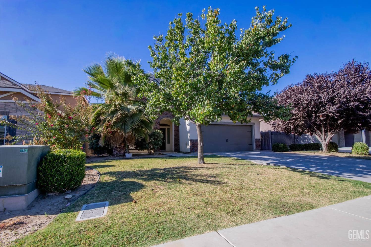 10323 Alondra Avenue — photo 3