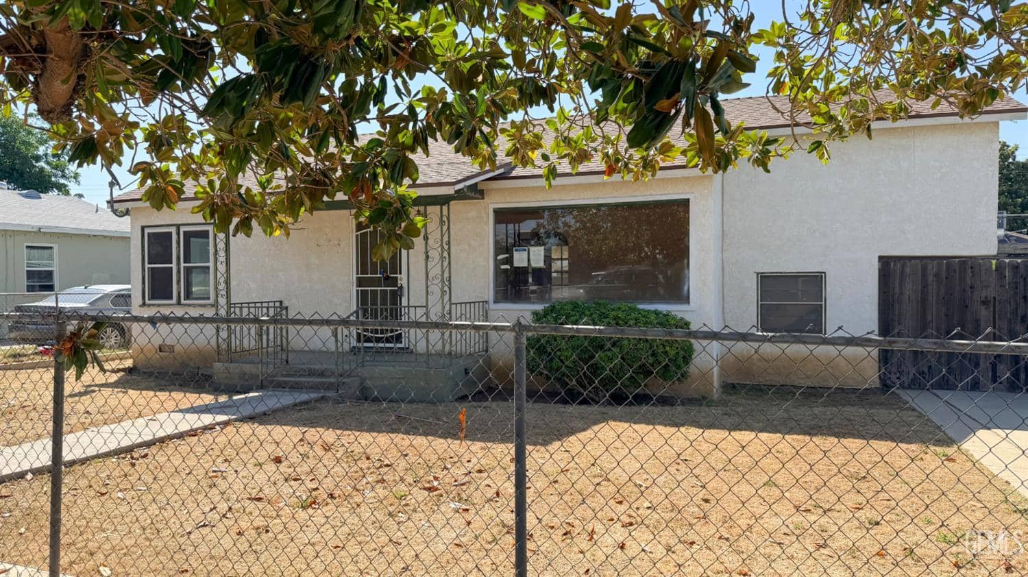 613 Charlana Drive — photo 2