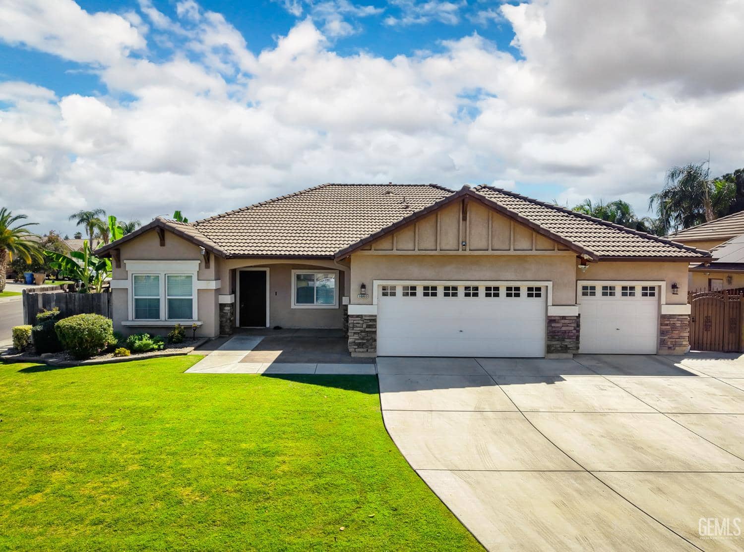 10803 Laramie Peak Drive — photo 2