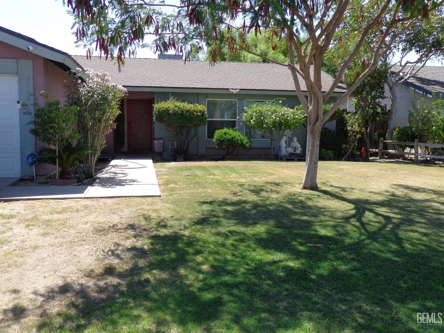 3705 Valley Vista Avenue