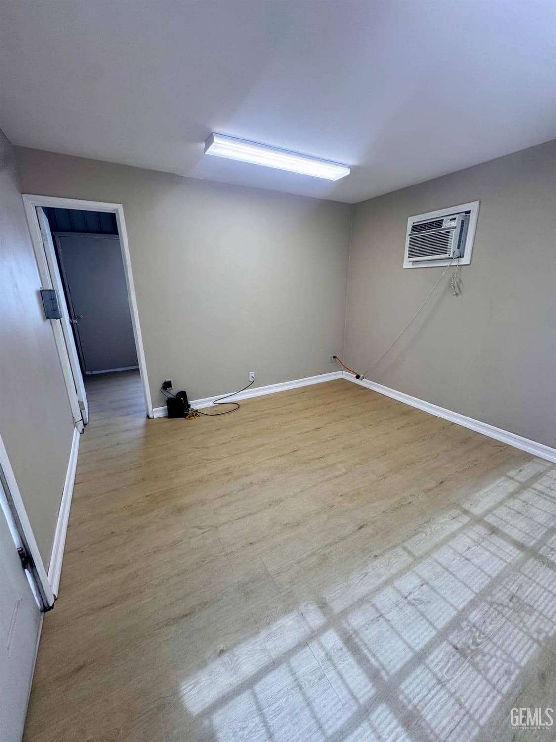 520 Kern Street — photo 3