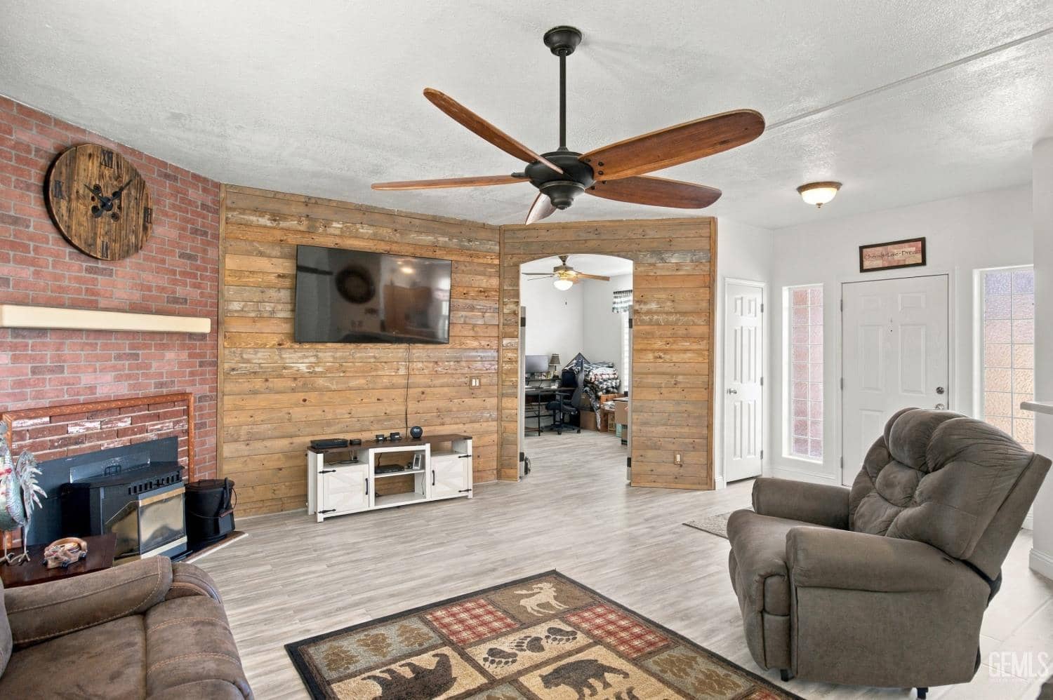 18764 Alps Drive — photo 4