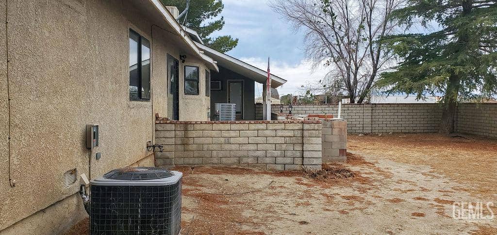 7523 Cypress Avenue — photo 3