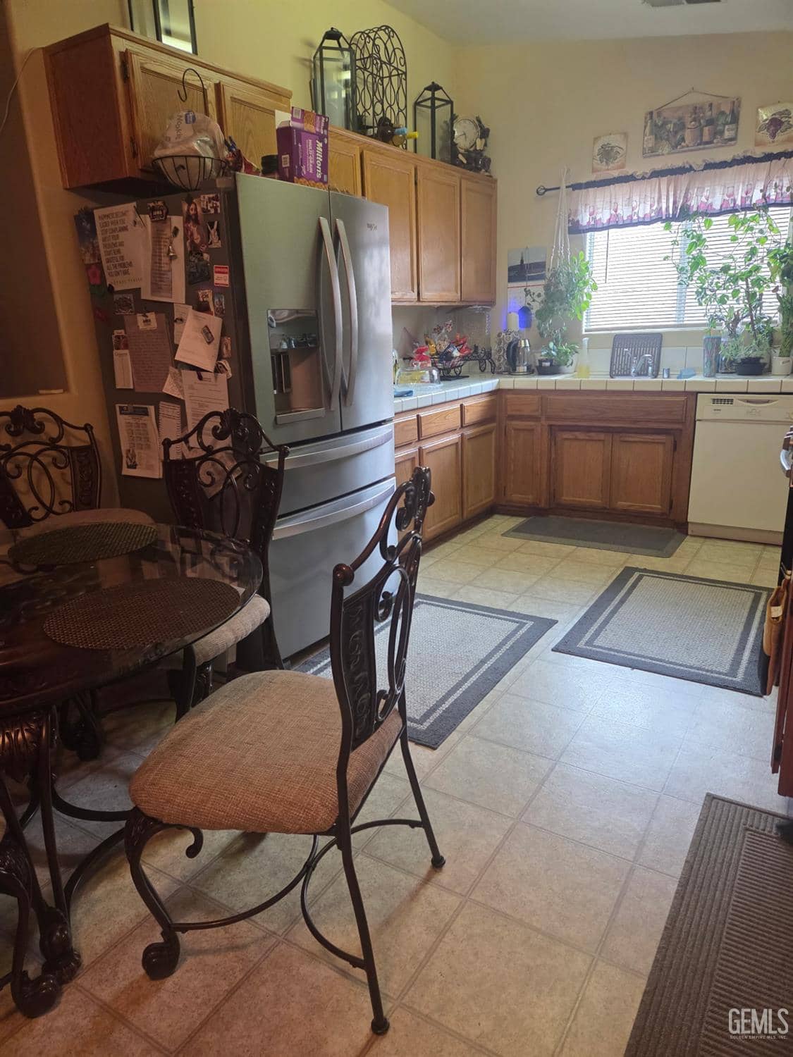 1217 Interlaken Drive — photo 2